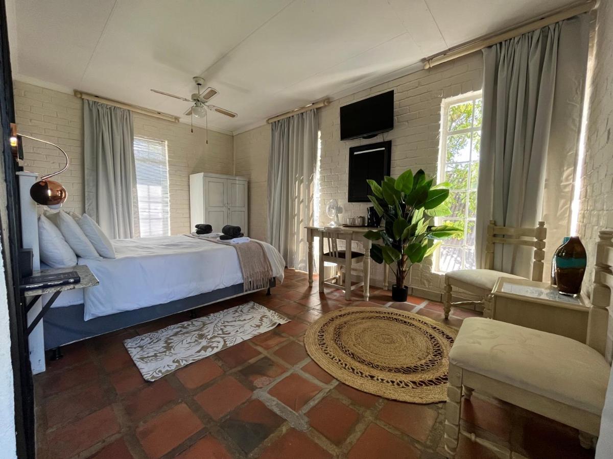 The Gallery Lounge Potchefstroom Bagian luar foto
