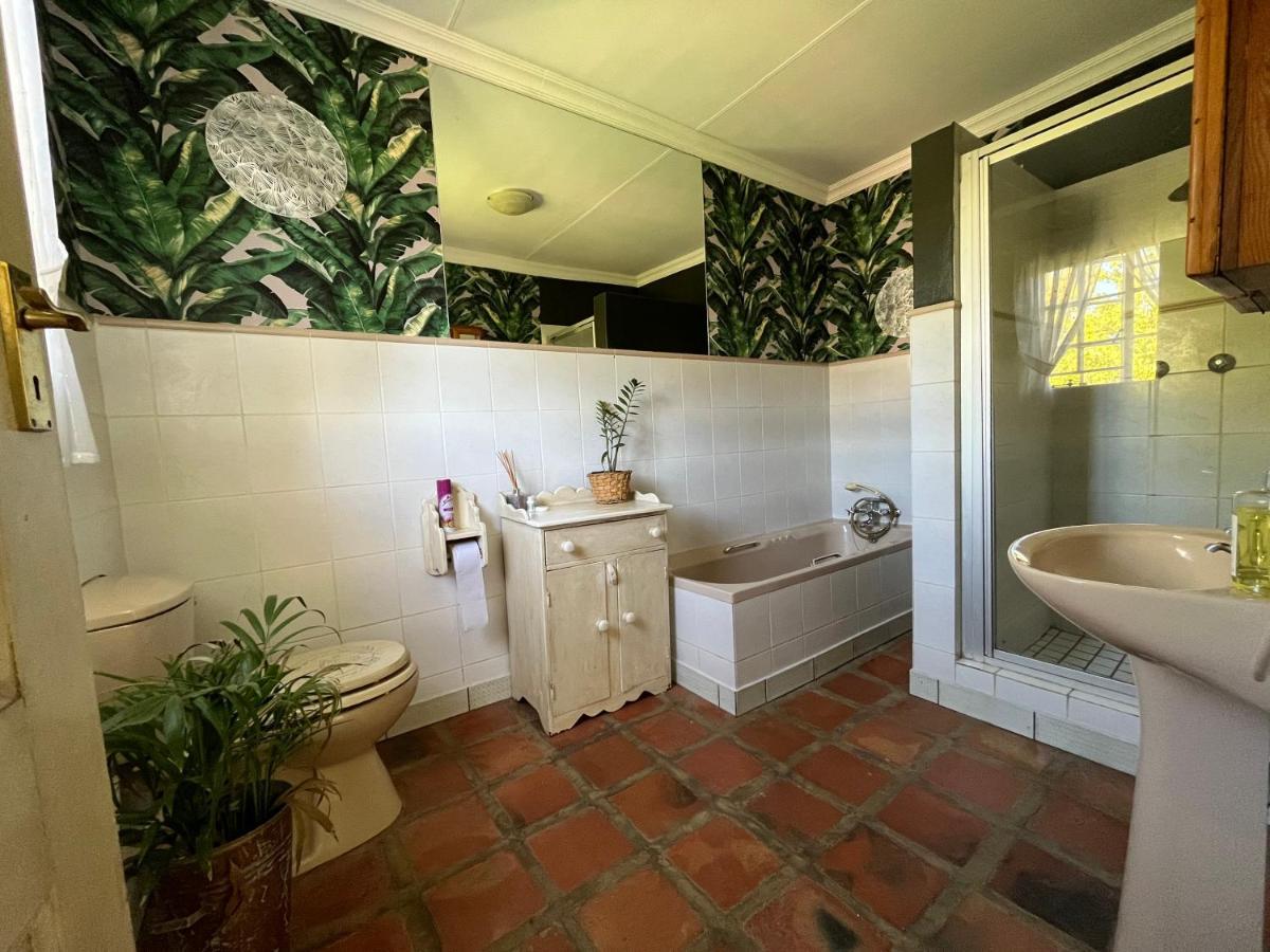 The Gallery Lounge Potchefstroom Bagian luar foto